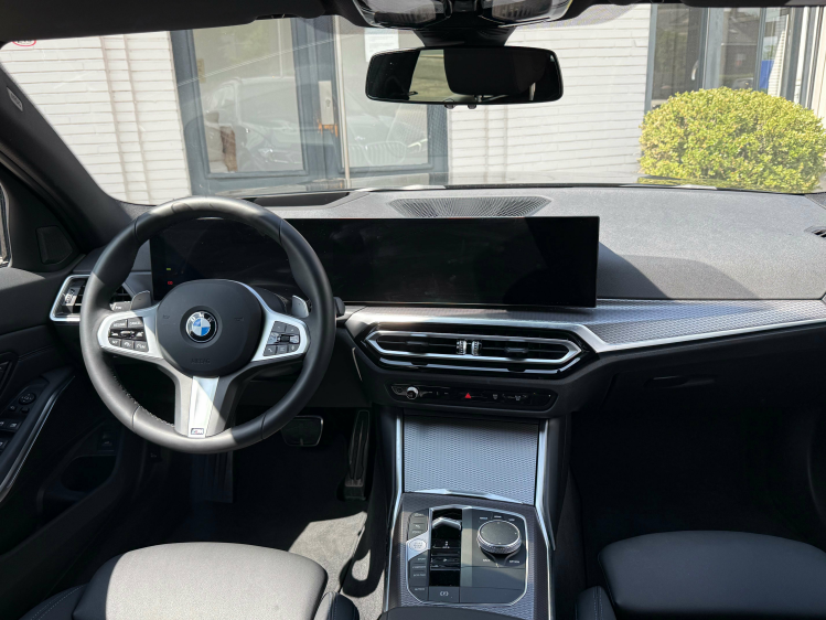BMW 320 Touring 320iAS/M SPORT/PANO/HEAD UP/HIFI Geert De Bock