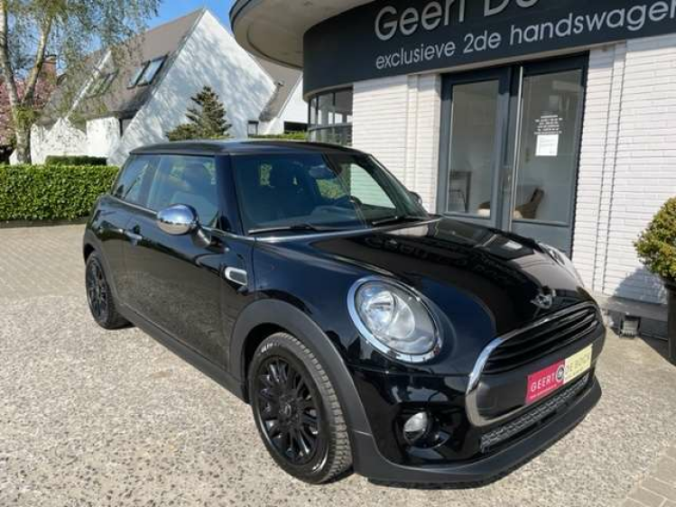MINI One /BLACK SPORT/JCW INTERIEUR/ALU BLACK Geert De Bock