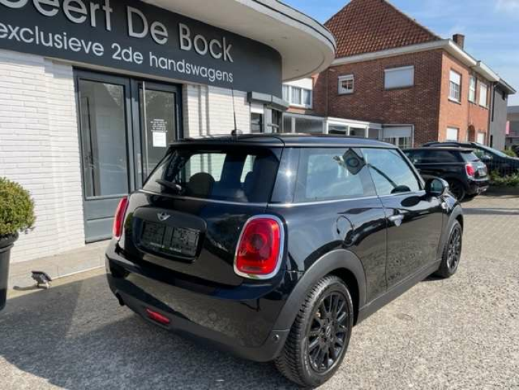 MINI One /BLACK SPORT/JCW INTERIEUR/ALU BLACK Geert De Bock