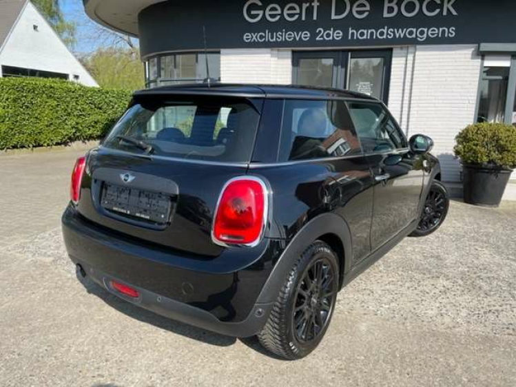 MINI One /BLACK SPORT/JCW INTERIEUR/ALU BLACK Geert De Bock