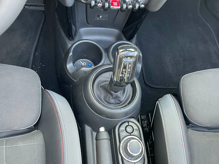 MINI Cooper Cabrio Cabriolet JCW KIT/BLACKL/APPLE CARPLAY**VERKOCHT** Geert De Bock