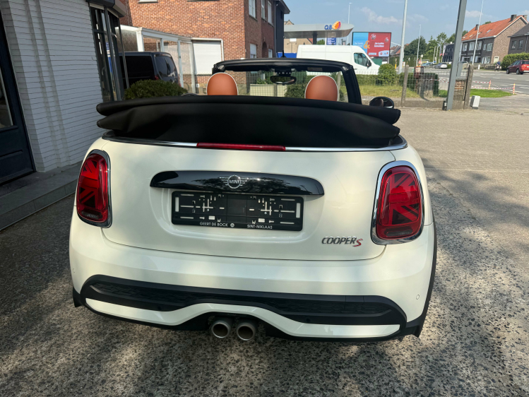 MINI Cooper S Cabrio Cabrio2.0AUT/LEDER/CAMERA/NAVI/18