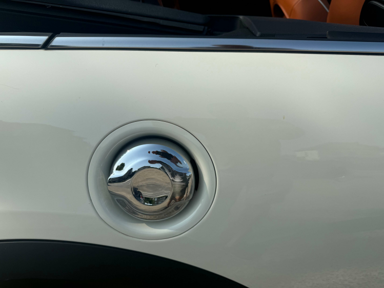 MINI Cooper S Cabrio Cabrio2.0AUT/LEDER/CAMERA/NAVI/18