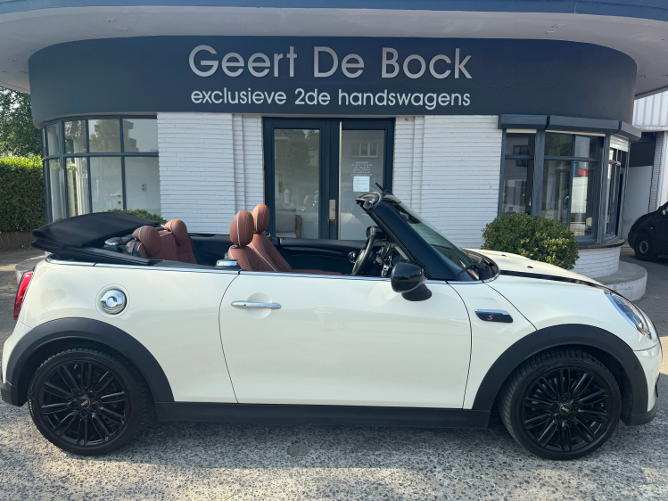 MINI Cooper S Cabrio Cabrio2.0AUT/LEDER/CAMERA/NAVI/18