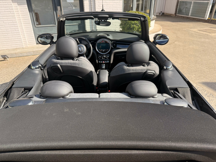 MINI Cooper Cabrio Cabriolet AUT/NAVI/CAMERA/17