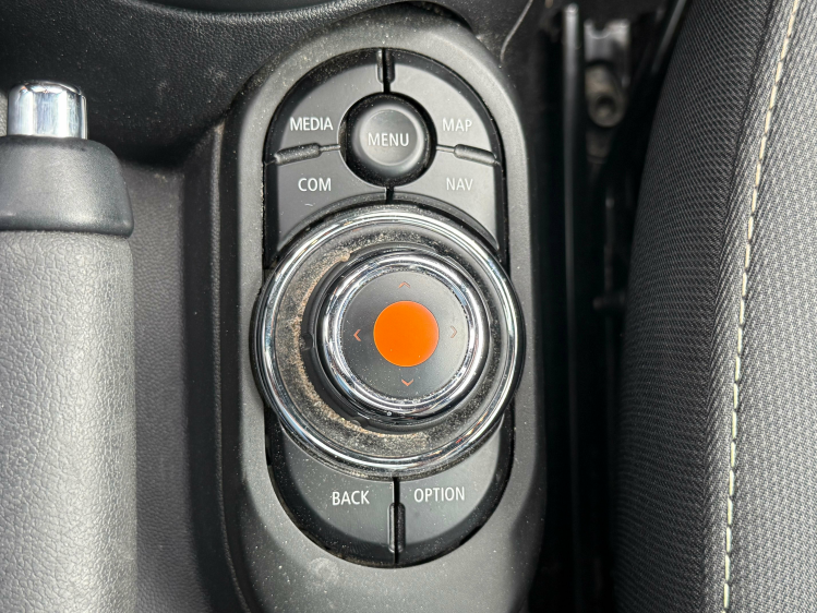 MINI One Mini One/NAVI/PANO/PDC/17