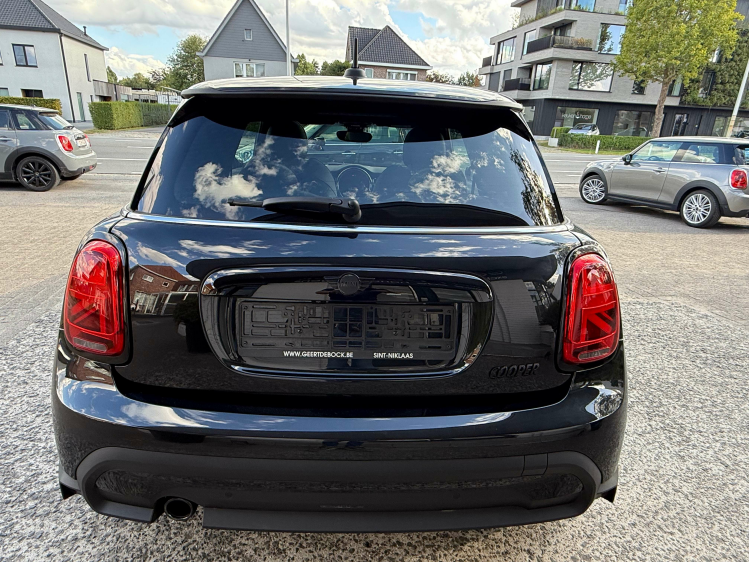 MINI Cooper Aut. SPORT/HEAD UP/PANO/18