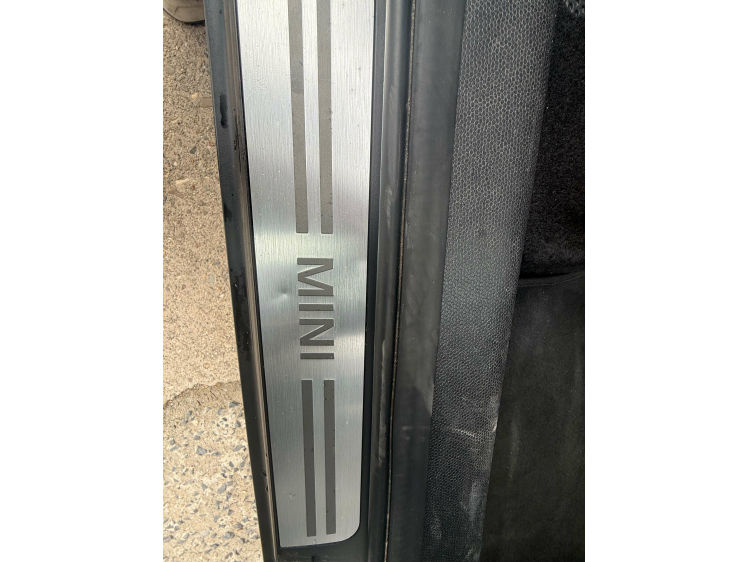 MINI Cooper Countryman Mini Cooper Countryman SPORT/NAVI/PDC/ALU Geert De Bock