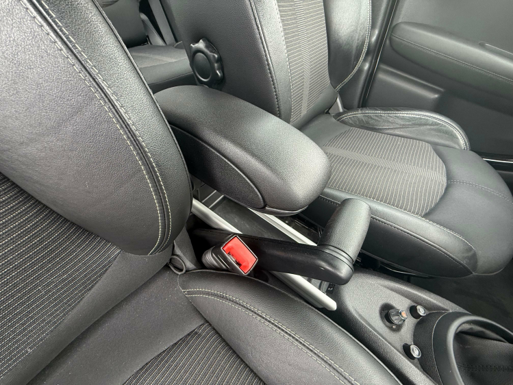 MINI Cooper Countryman Mini Cooper Countryman SPORT/NAVI/PDC/ALU Geert De Bock