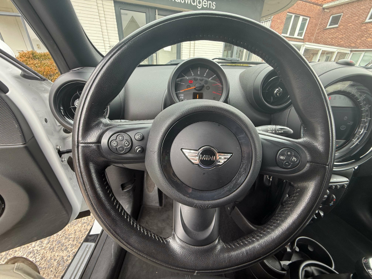 MINI Cooper Countryman Mini Cooper Countryman SPORT/NAVI/PDC/ALU Geert De Bock