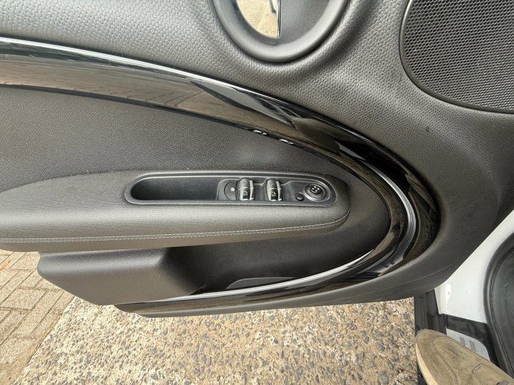 MINI Cooper Countryman Mini Cooper Countryman SPORT/NAVI/PDC/ALU Geert De Bock