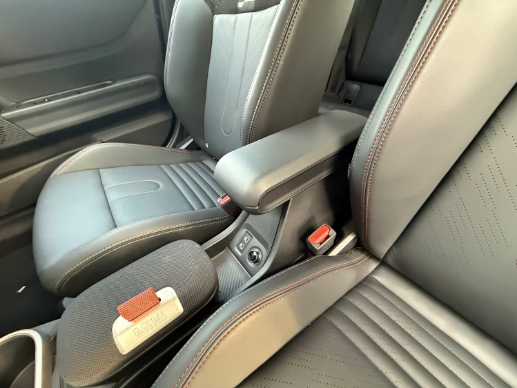 MINI Cooper C Mini Cooper C John CooperWorks/PANO/VERKOCHT* Geert De Bock