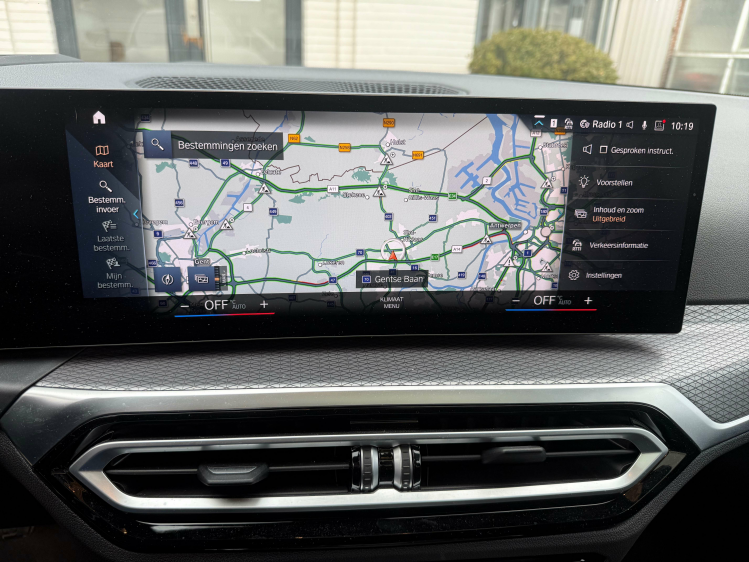 BMW 320 i Touring Aut.M SPORT/PANO/NAVI/HEADUP Geert De Bock