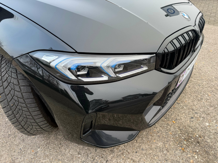 BMW 320 i Touring Aut.M SPORT/PANO/NAVI/HEADUP Geert De Bock