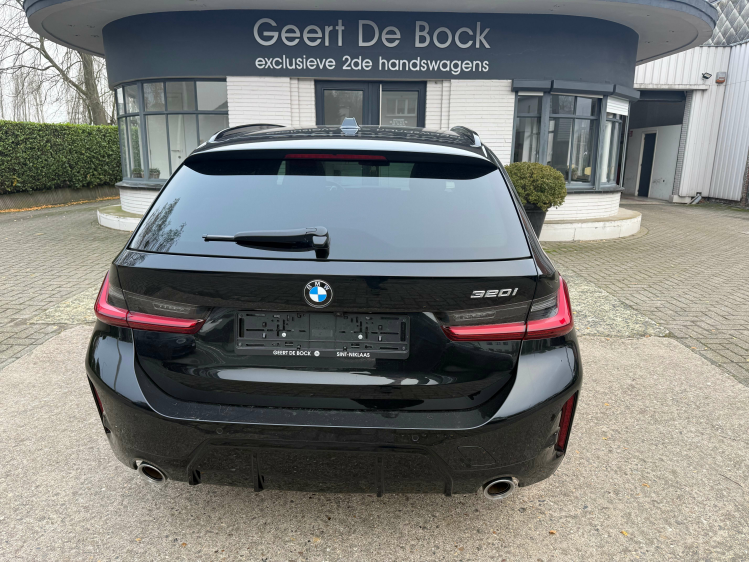BMW 320 i Touring Aut.M SPORT/PANO/NAVI/HEADUP Geert De Bock