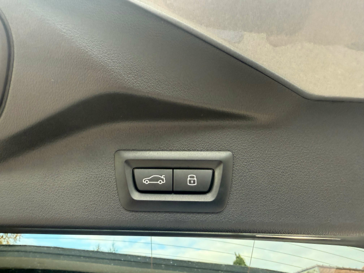 BMW X5 xDrive50e MSPORT/CAM360°/PANO/TREKH./22