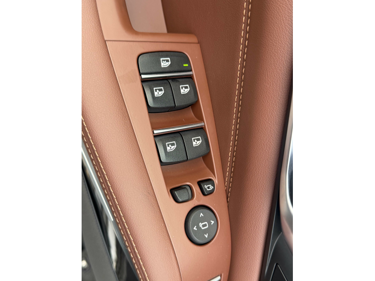 BMW X5 xDrive50e MSPORT/CAM360°/PANO/TREKH./22