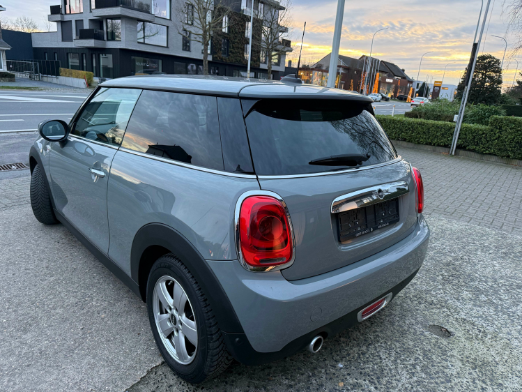 MINI One SPORT AUT./NAVI/CAMERA/ZETELVERW/PDC/ALU Geert De Bock