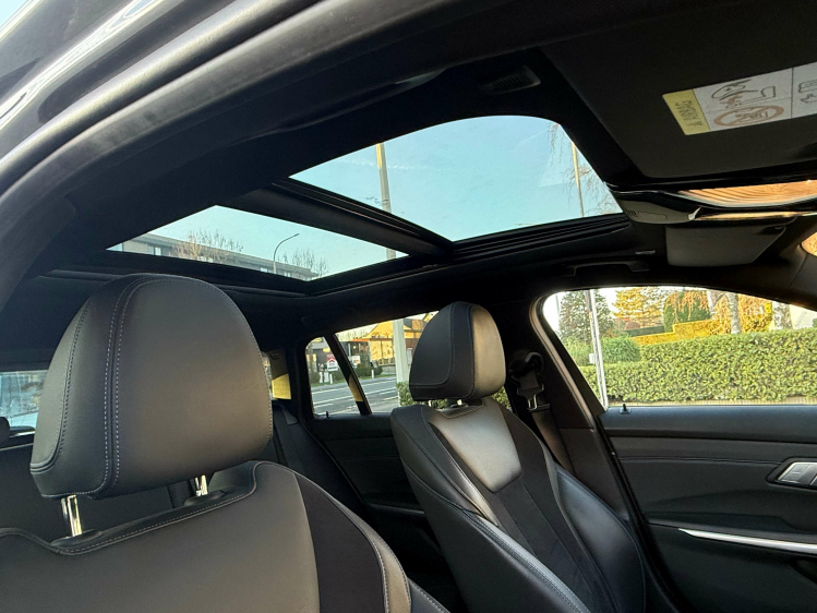 BMW 330 330e Touring Aut. M Sport/PANO/HARMAN K/19