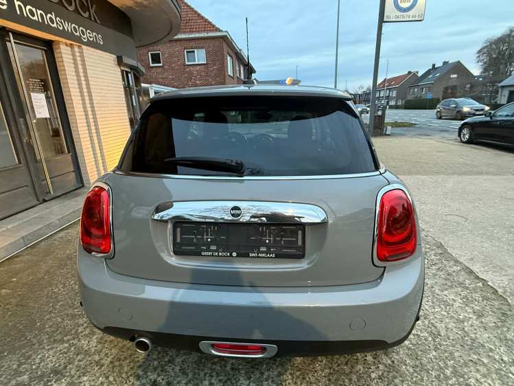 MINI One SPORTAUT./NAVI/CAM/ZETVERW/PDC/*VERKOCHT* Geert De Bock