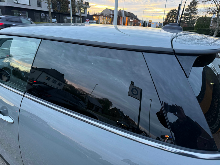 MINI One SPORTAUT./NAVI/CAM/ZETVERW/PDC/*VERKOCHT* Geert De Bock