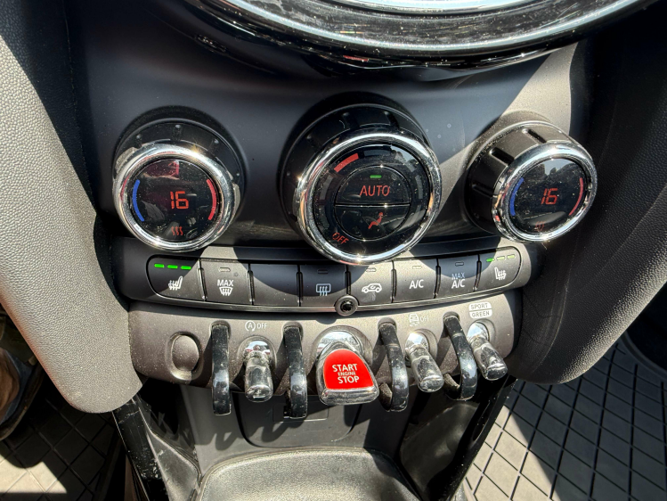 MINI Cooper Cabrio Cabrio Aut. Resolute Edition/LEDER/NAVI**VERKOCHT* Geert De Bock