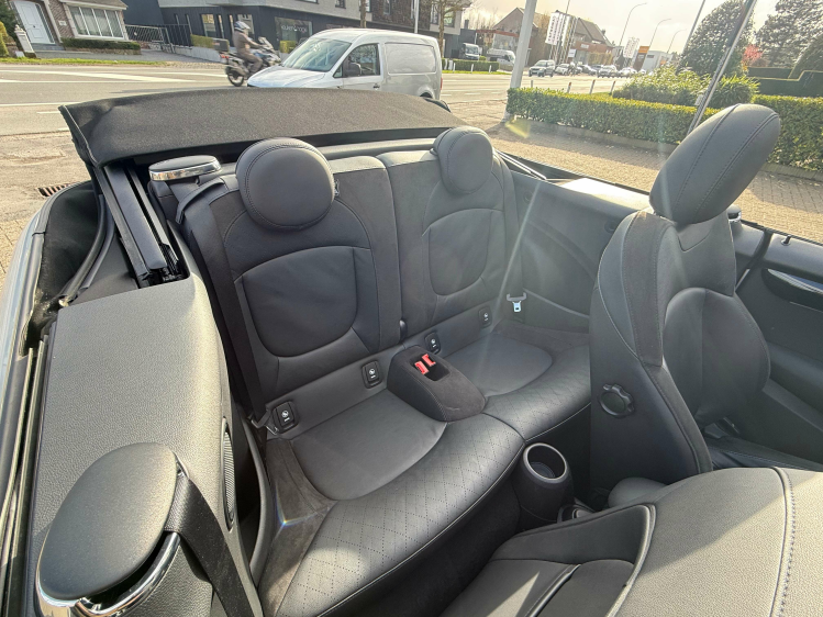 MINI Cooper S Cabrio Mini Cabriolet 2.0AS Cooper S/NAVI/JCW KIT/18\