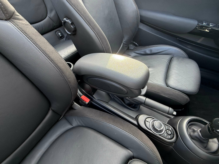 MINI Cooper S Cabrio Mini Cabriolet 2.0AS Cooper S/NAVI/JCW KIT/18\