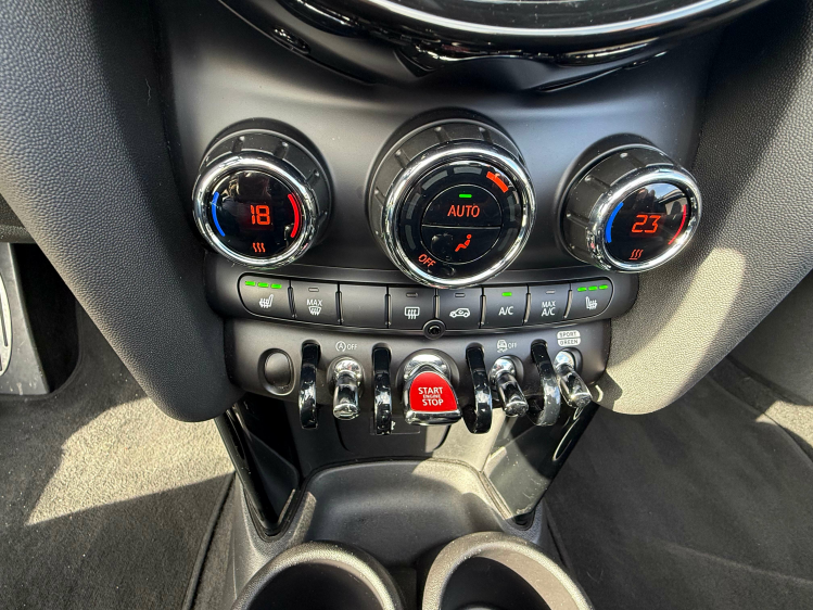 MINI Cooper S Cabrio Mini Cabriolet 2.0AS Cooper S/NAVI/JCW KIT/18