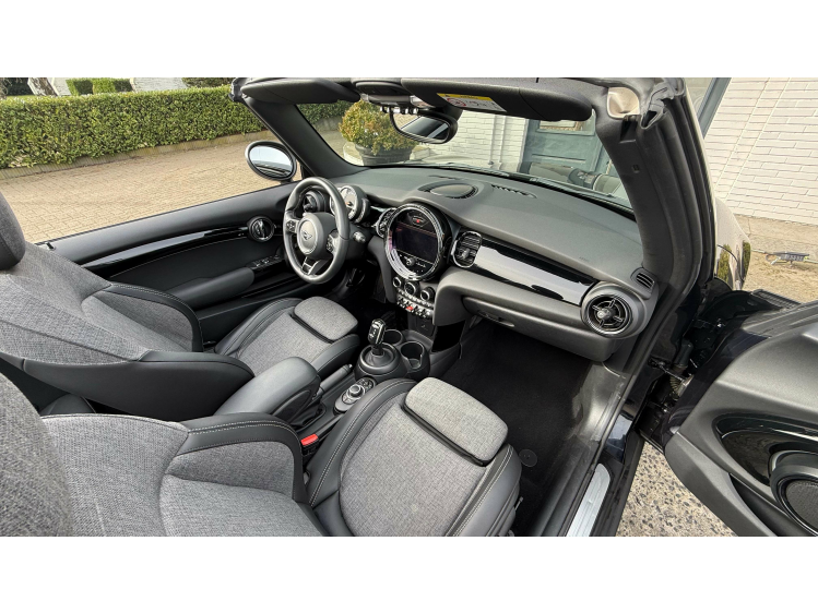 MINI Cooper Cabrio SPORT/NAVI/PDC/17