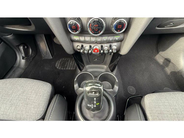 MINI Cooper Cabrio SPORT/NAVI/PDC/17