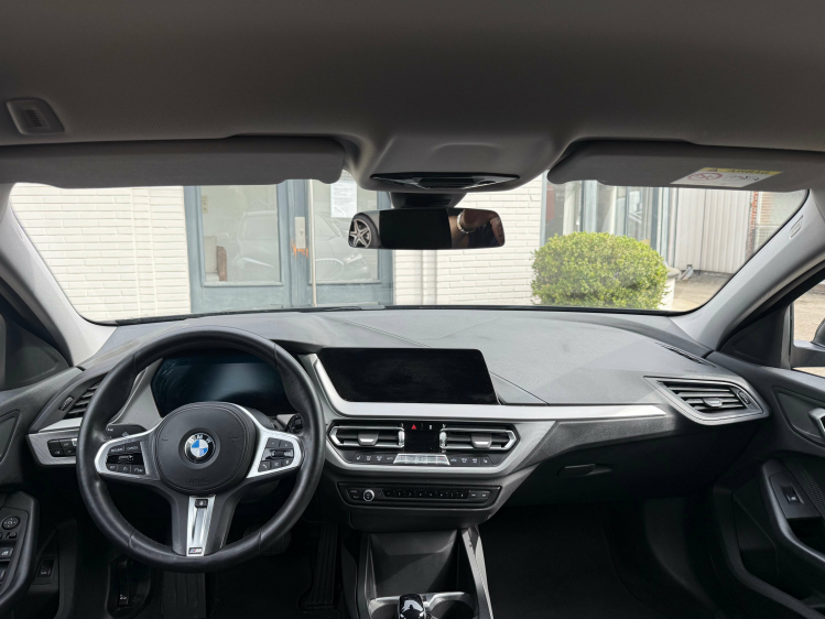 BMW 118 118iA M SPORTSTUUR/18\
