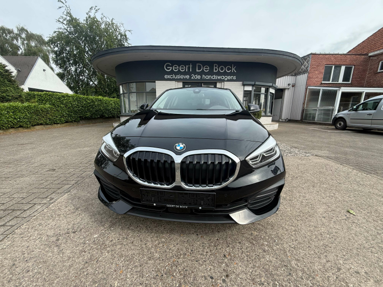BMW 118 118iA M SPORTSTUUR/18\