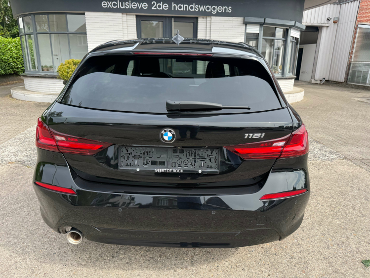 BMW 118 118iA M SPORTSTUUR/18\