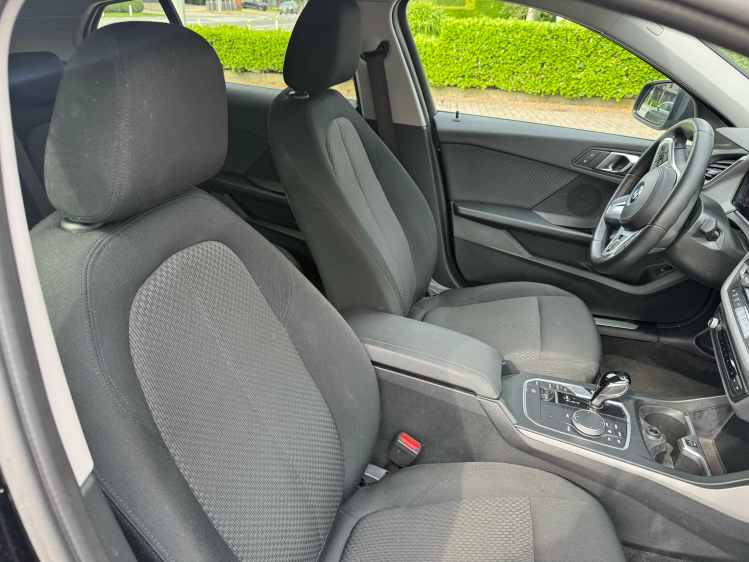BMW 118 118iA M SPORTSTUUR/18\