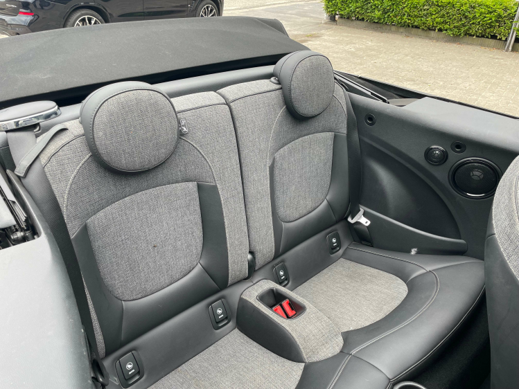 MINI Cooper Cabrio AUT/HARMAN KARDON/NAVI/17