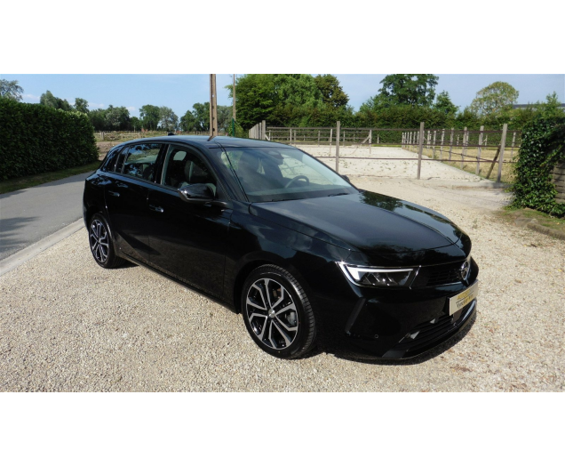 Opel ASTRA Gps+aluvelgen 15000 km NIEUW MODEL Autobedrijf Vynckier