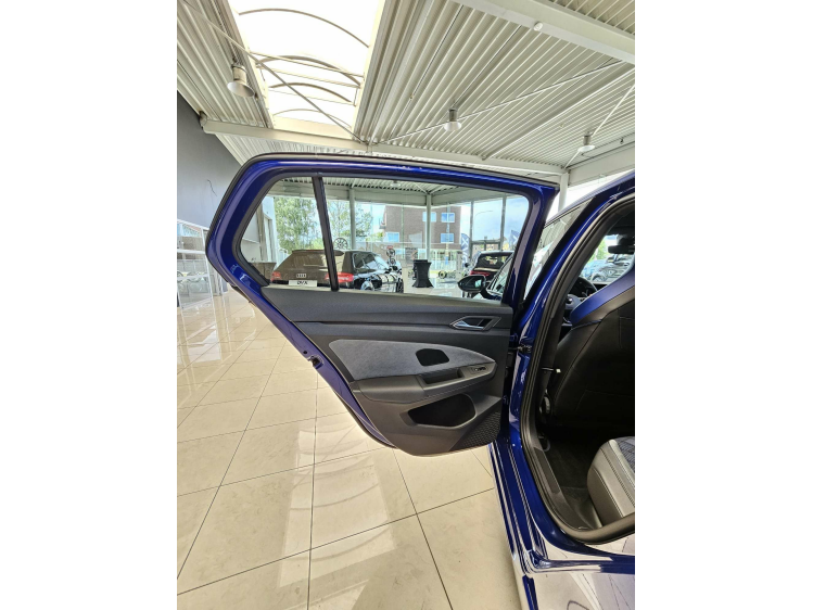 Volkswagen Golf R Harman Kardon/Keyless/LED/GARANTIE DVX Cars