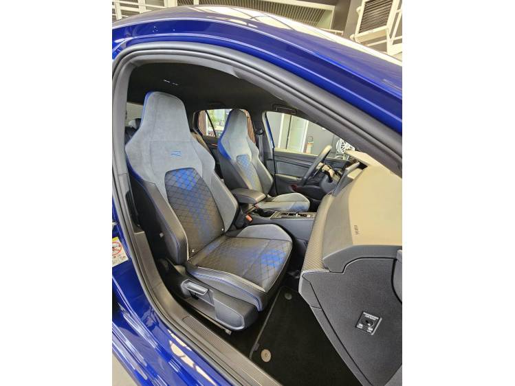 Volkswagen Golf R Harman Kardon/Keyless/LED/GARANTIE DVX Cars