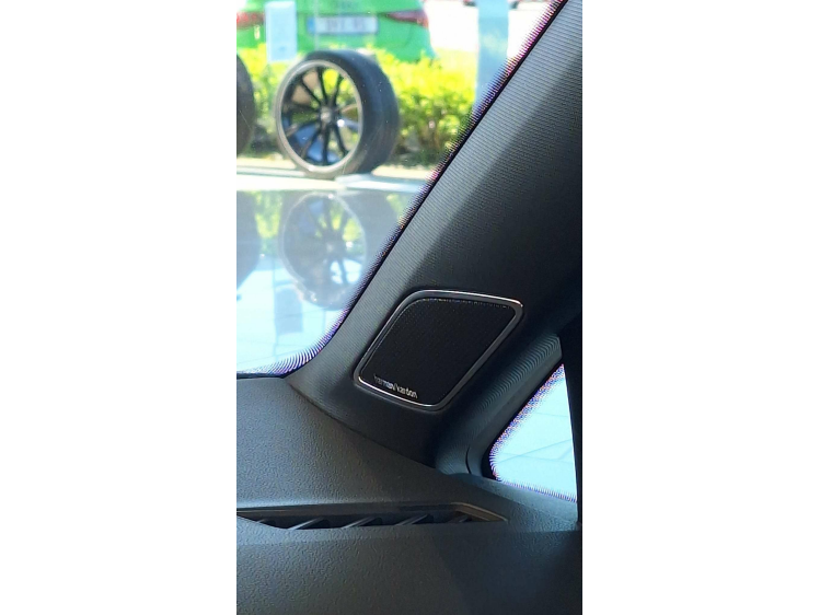 Volkswagen Golf R Harman Kardon/Keyless/LED/GARANTIE DVX Cars