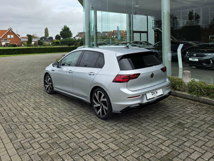 Volkswagen Golf 1.5 eTSI R-Line/Pano/HUD/Harman-Kardon/Camera DVX Cars