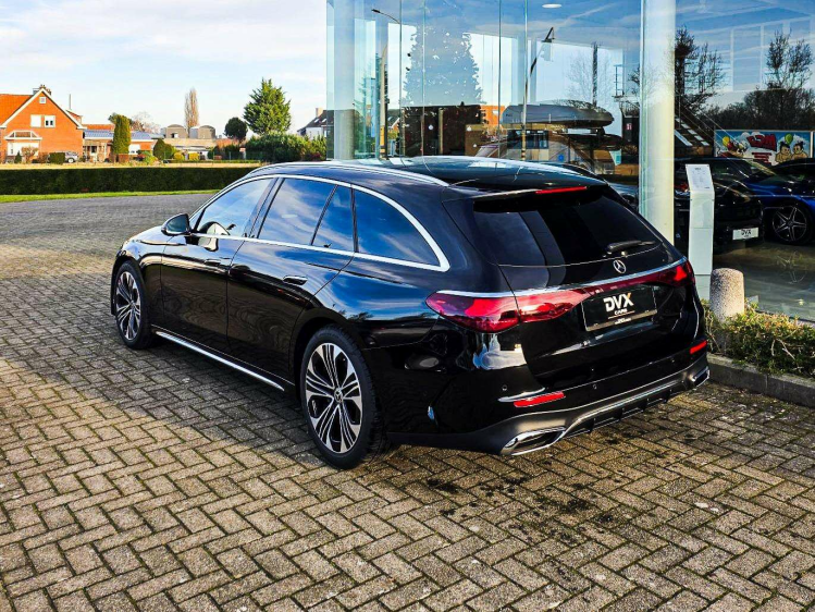 Mercedes-Benz E 200 Hybrid AMG Adv/Burmester/Camera/Keyless/20m Gar DVX Cars