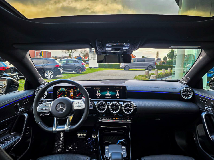 Mercedes-Benz CLA 35 AMG Shooting Full/Bucket/Burmester/360/Pano/Garantie DVX Cars