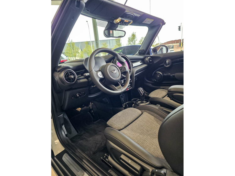 MINI Cooper S Cabrio HUD/Camera/Harman Kardon/Garantie DVX Cars